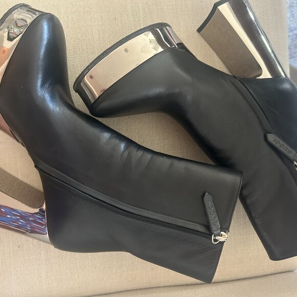 Gucci Ankle Boots - Picture 3 of 5